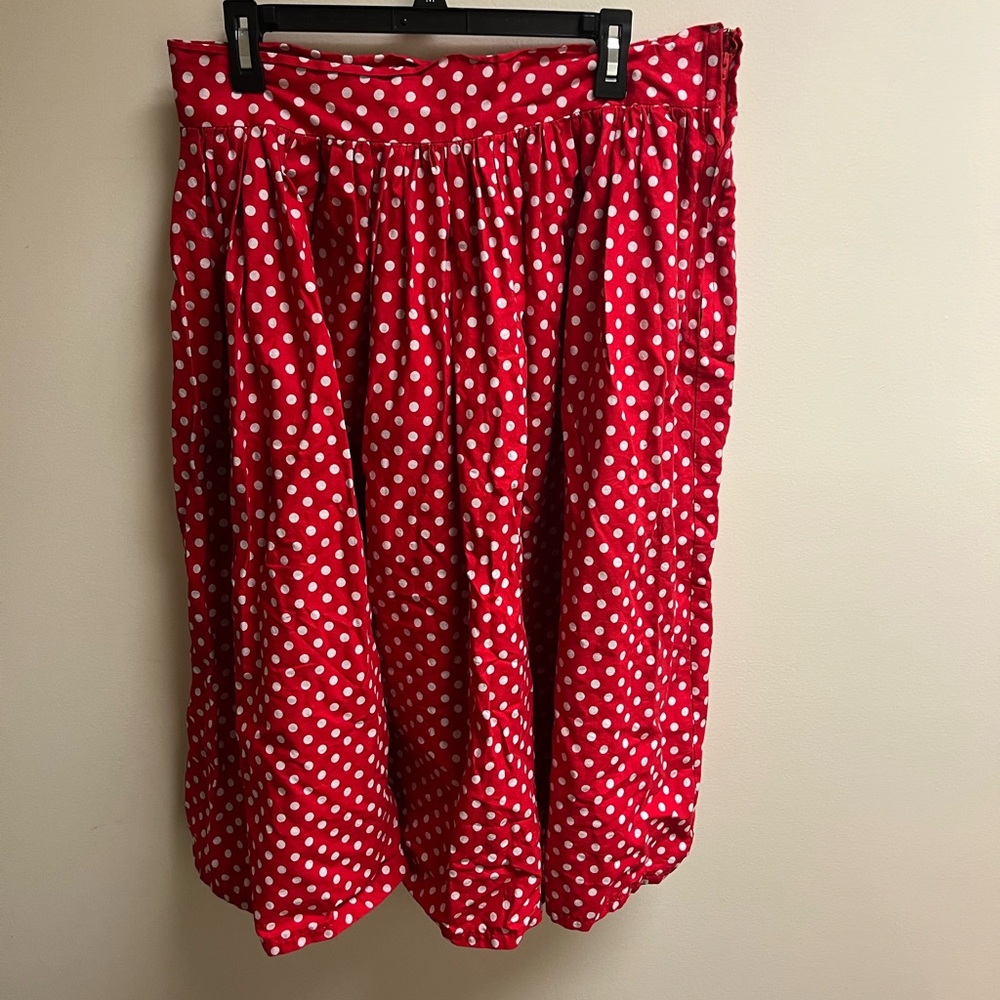 Chic Red Polka Dot Midi Skirt